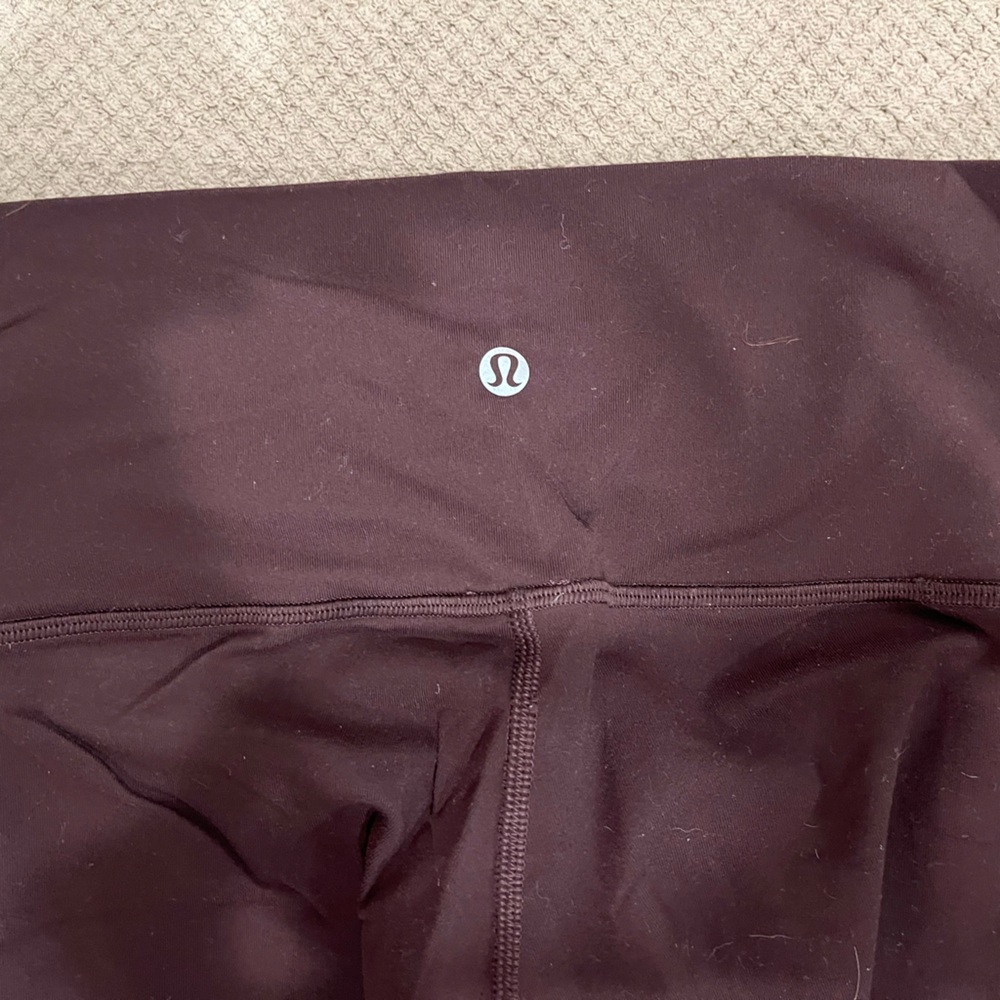 Almost brand new Lululemon purpleish-brown leggings